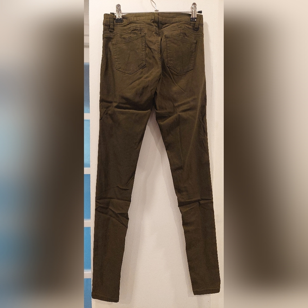 Green Slim Fit Jeans with Modern Appeal - Picture 4 of 7